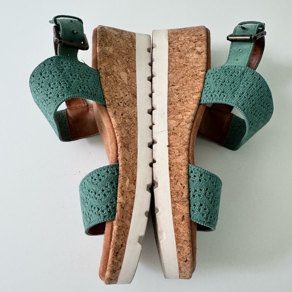 Zodiac Oceana Wedge Sandals with Leather and Fabric Woven Straps - Picture 4 of 8